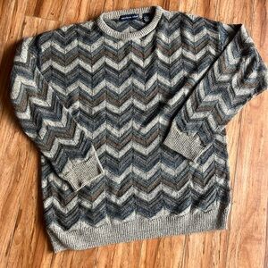Vintage Northern Isles Men’s Crewneck Knit Sweater - Blue, Green & Brown